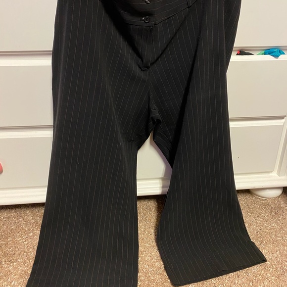 julie's closet Pants - Julie’s Closet Capri Pants, Size 3X